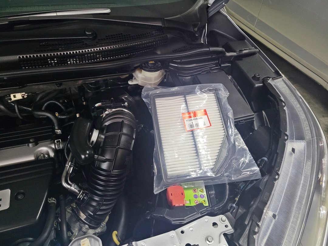 17′ 銀 Honda CR-V 交車前保養