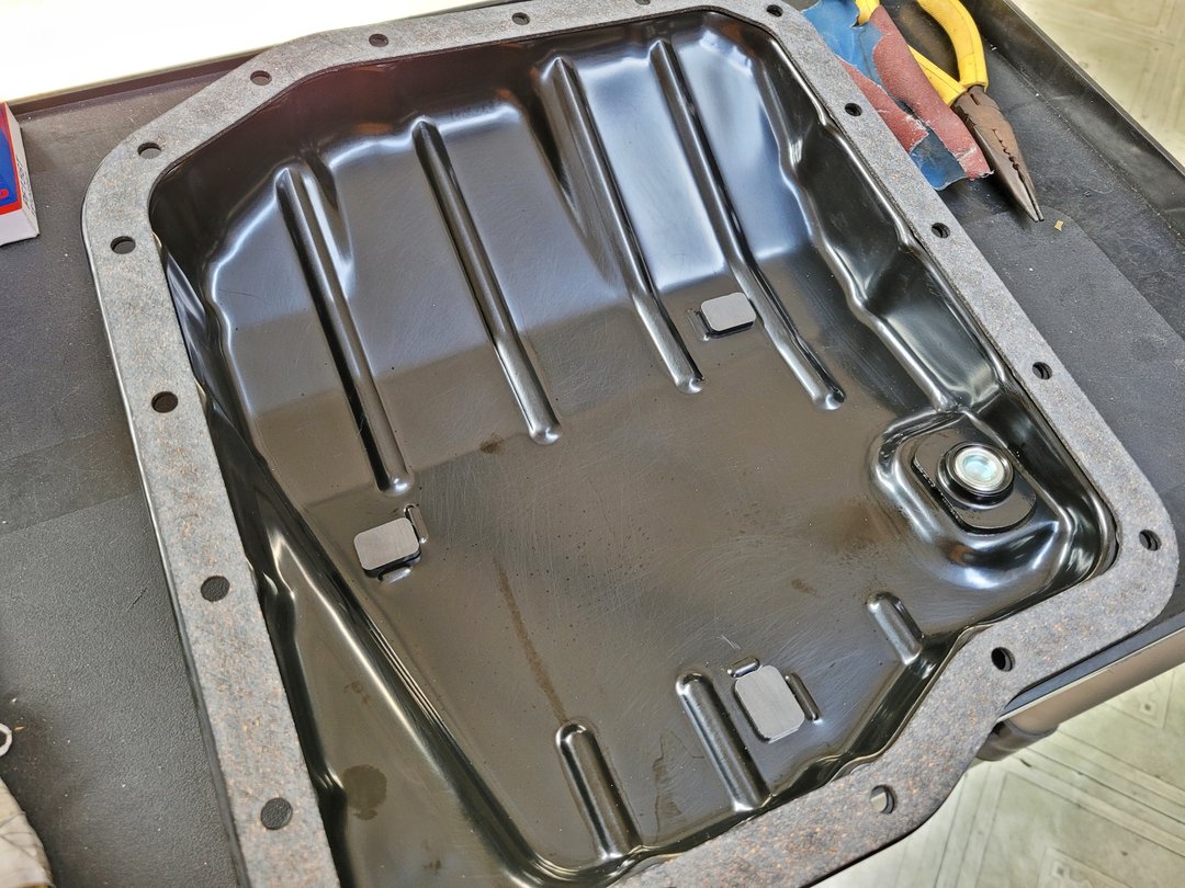11′ 黑 RAV4 拆洗變速箱油底殼