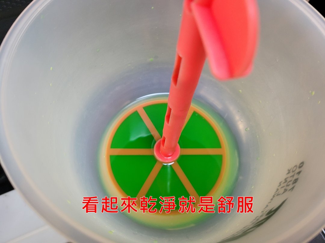 13′ 灰 Tiida 更換冷卻液