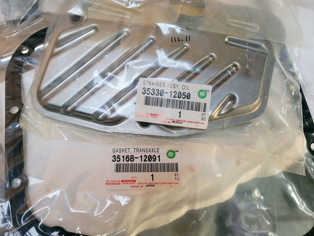 19′ Yaris 銀 拆洗變速箱油底殼