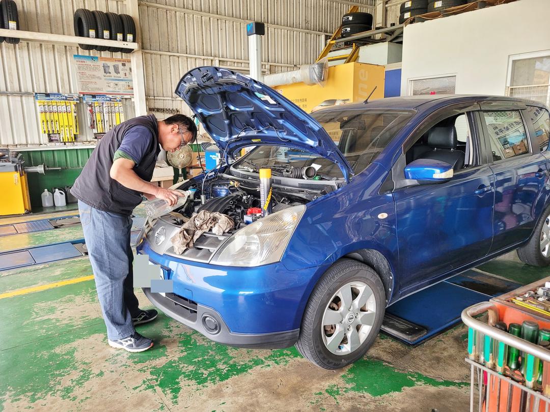 13′ 藍 Nissan Livina 更換考耳/火星塞
