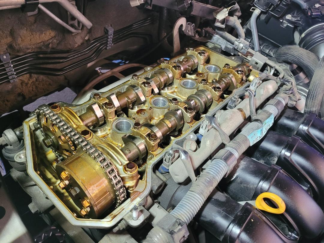 10′ 銀 Toyota Altis 更換搖臂蓋墊片