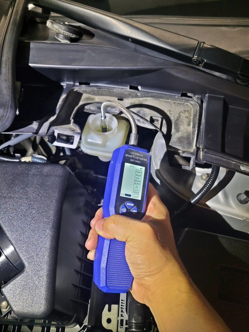 10′ 銀 Toyota Altis 交車前檢查