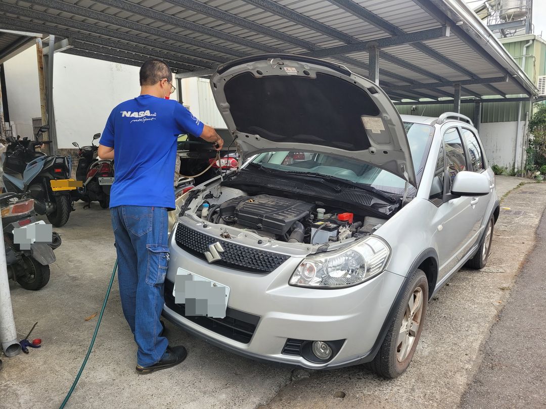 09′ 銀 Suzuki SX4 做定保