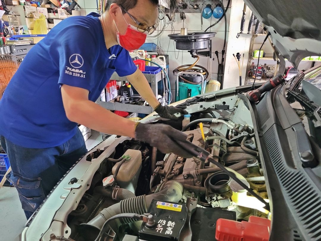 09′ 銀 Suzuki SX4 做定保