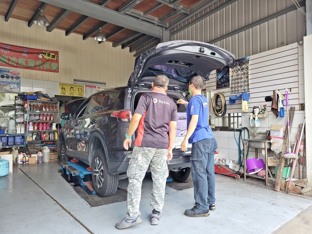 17′ 灰 Toyota RAV4 冷氣壞了？