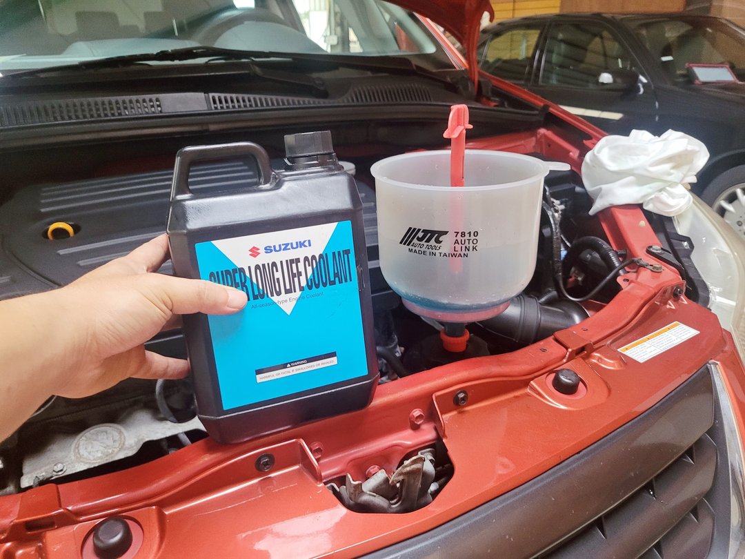 13′ 紅 SX4 更換冷卻液
