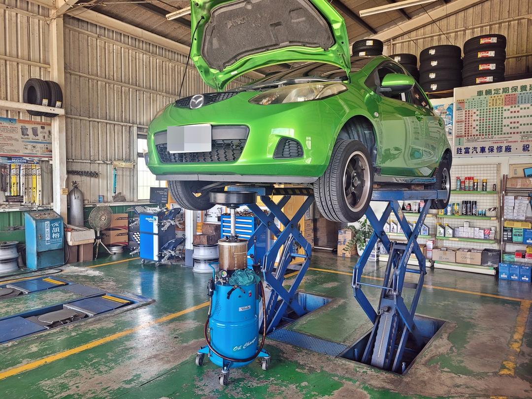 08′ 綠 Mazda 2 更換熱水管快速接頭