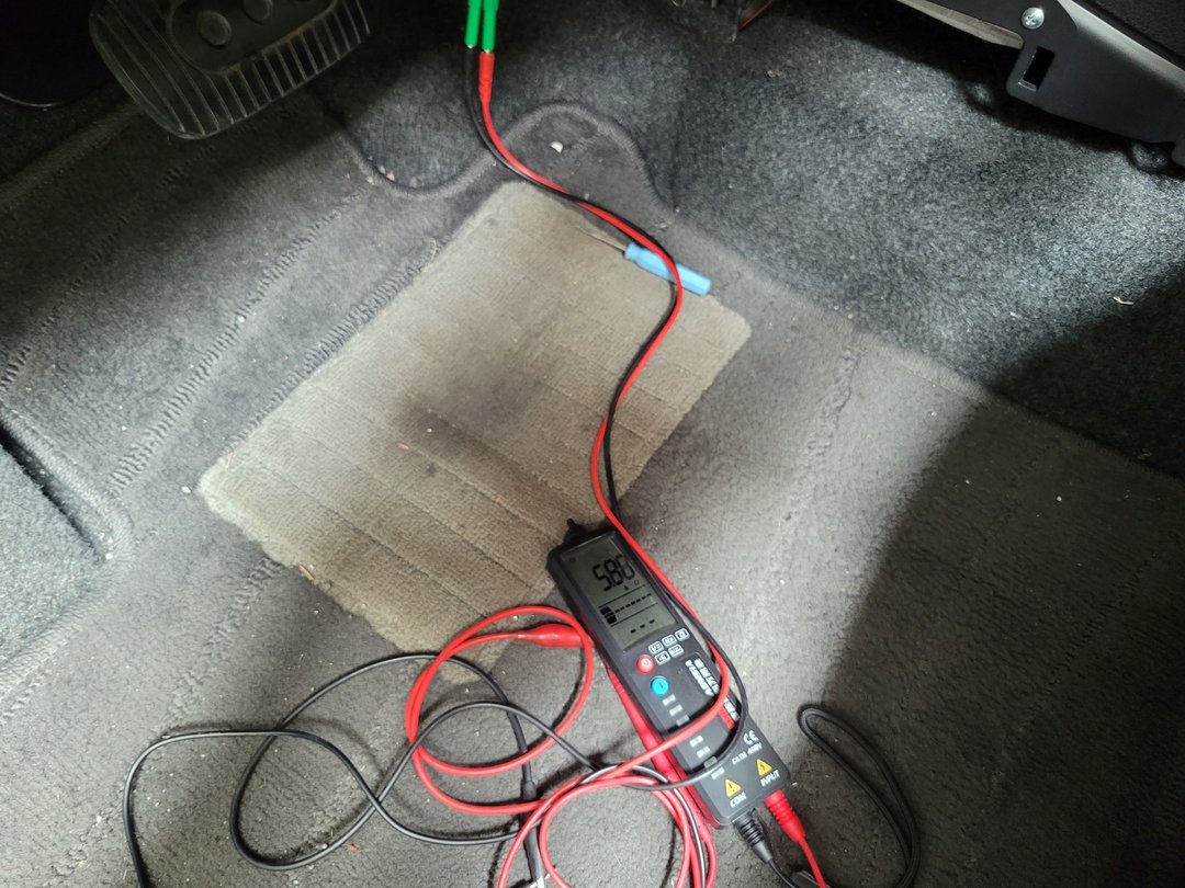 11′ 灰 Nissan Grand Livina 蒸發器溫度感知器異常