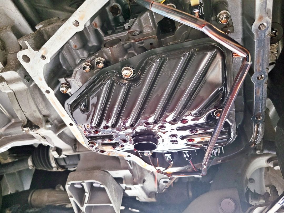 20′ 淺藍 Corolla Cross 拆洗變速箱油底殼