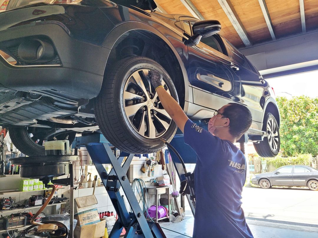 18′ 藍 SX4 交車前多項施工