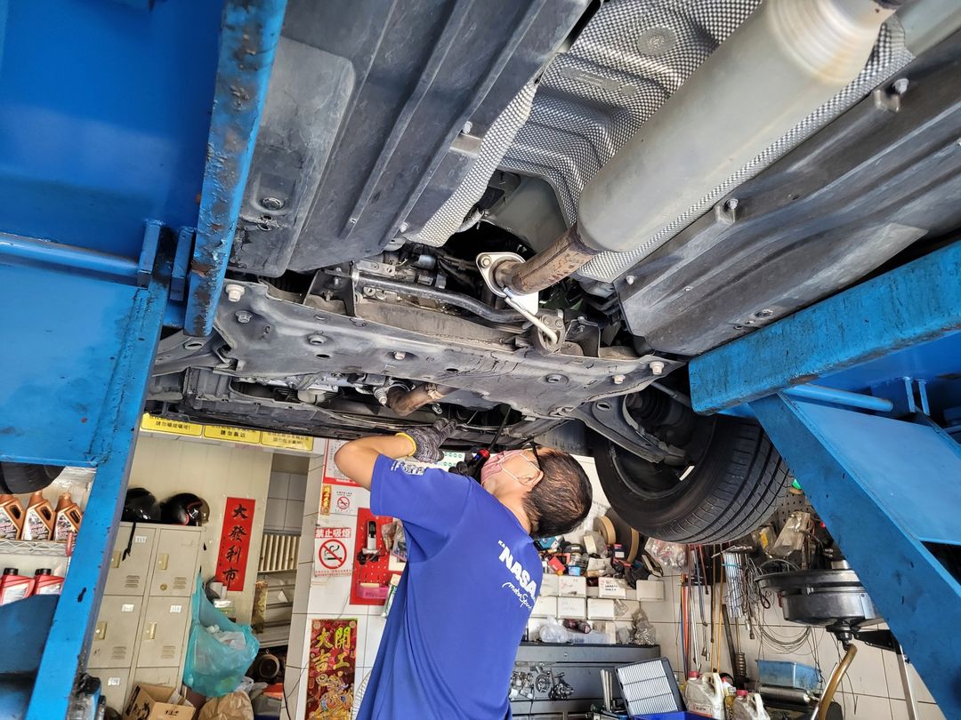 18′ 藍 SX4 交車前多項施工