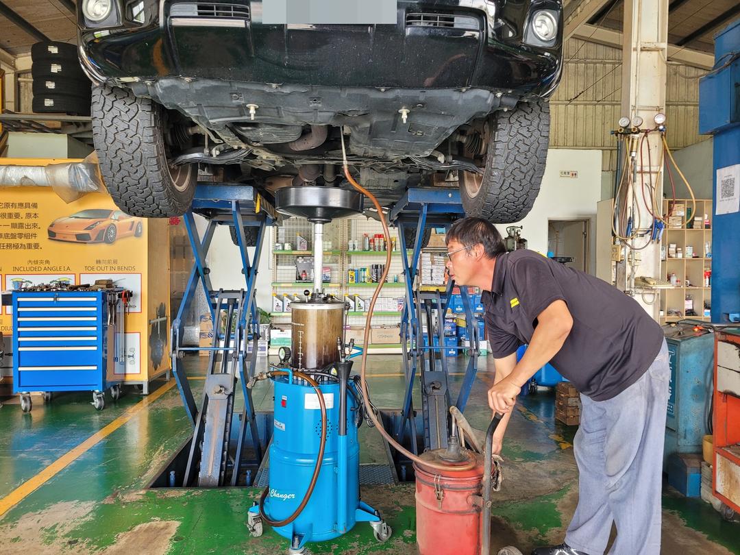09′ 黑 RAV4 4WD 定保&前後差速器油
