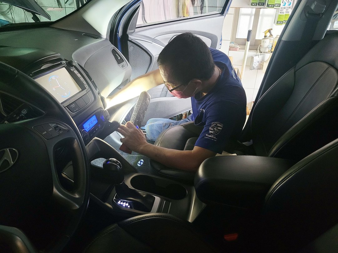 15′ 藍 Hyundai ix35 交車前保養