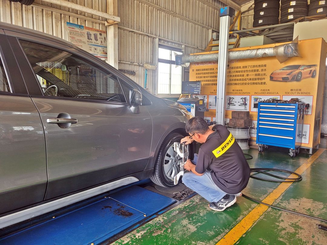 16′ 灰 Suzuki SX4C 交車前檢查