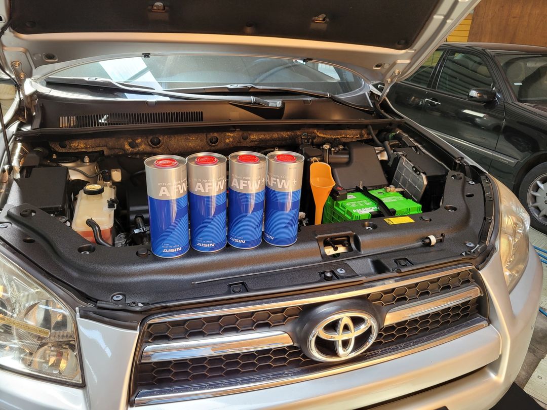 11′ 銀 RAV4 交車前保養