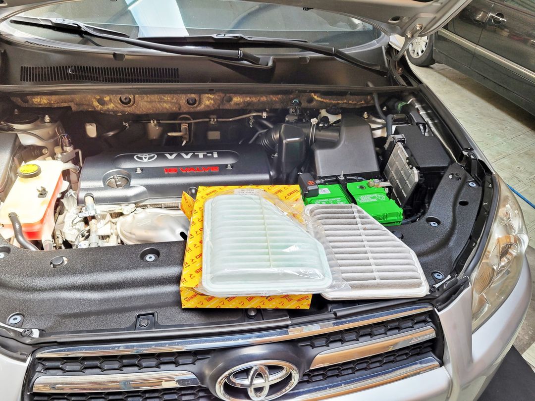 11′ 銀 RAV4 交車前保養