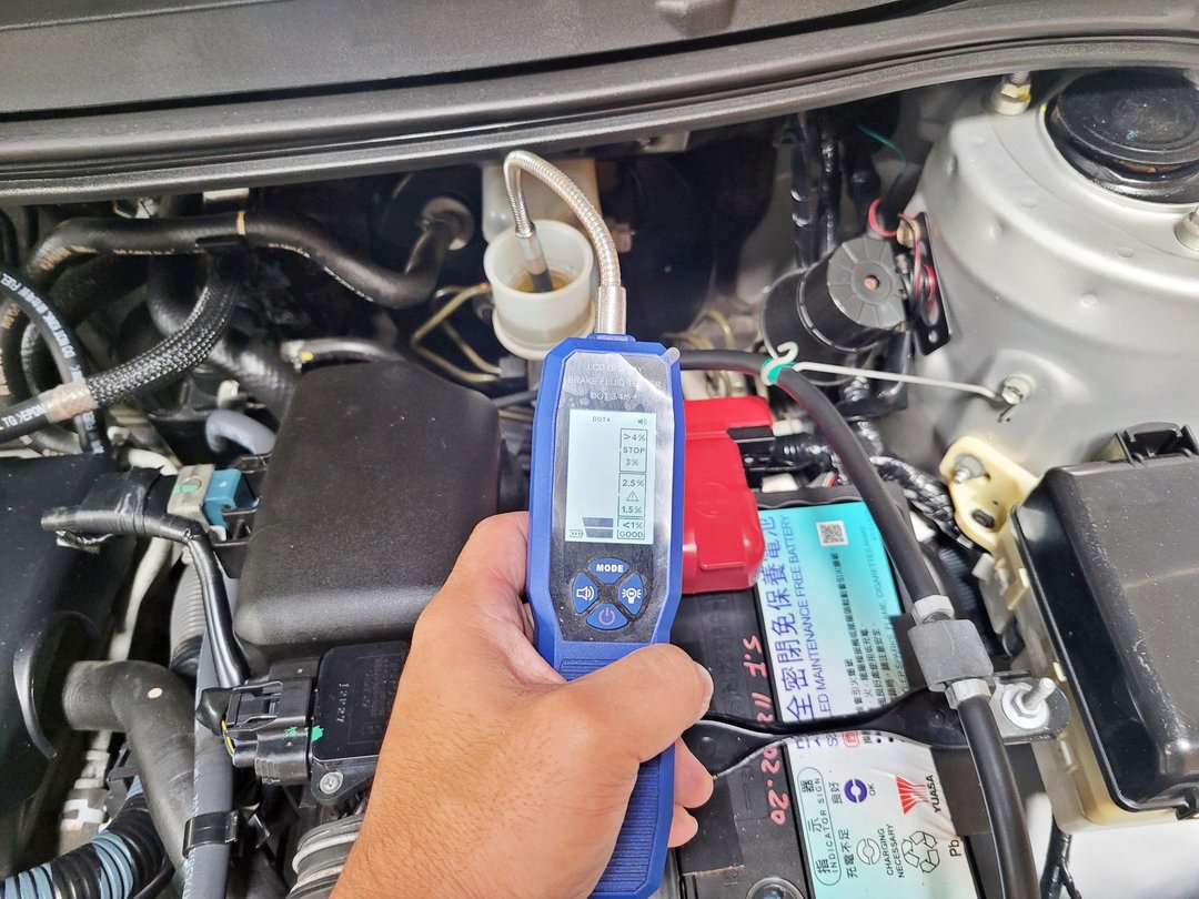 13′ 銀 Vios 交車前保養