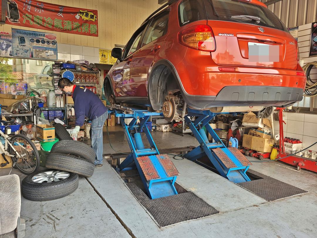 13′ 紅 SX4 準備交車