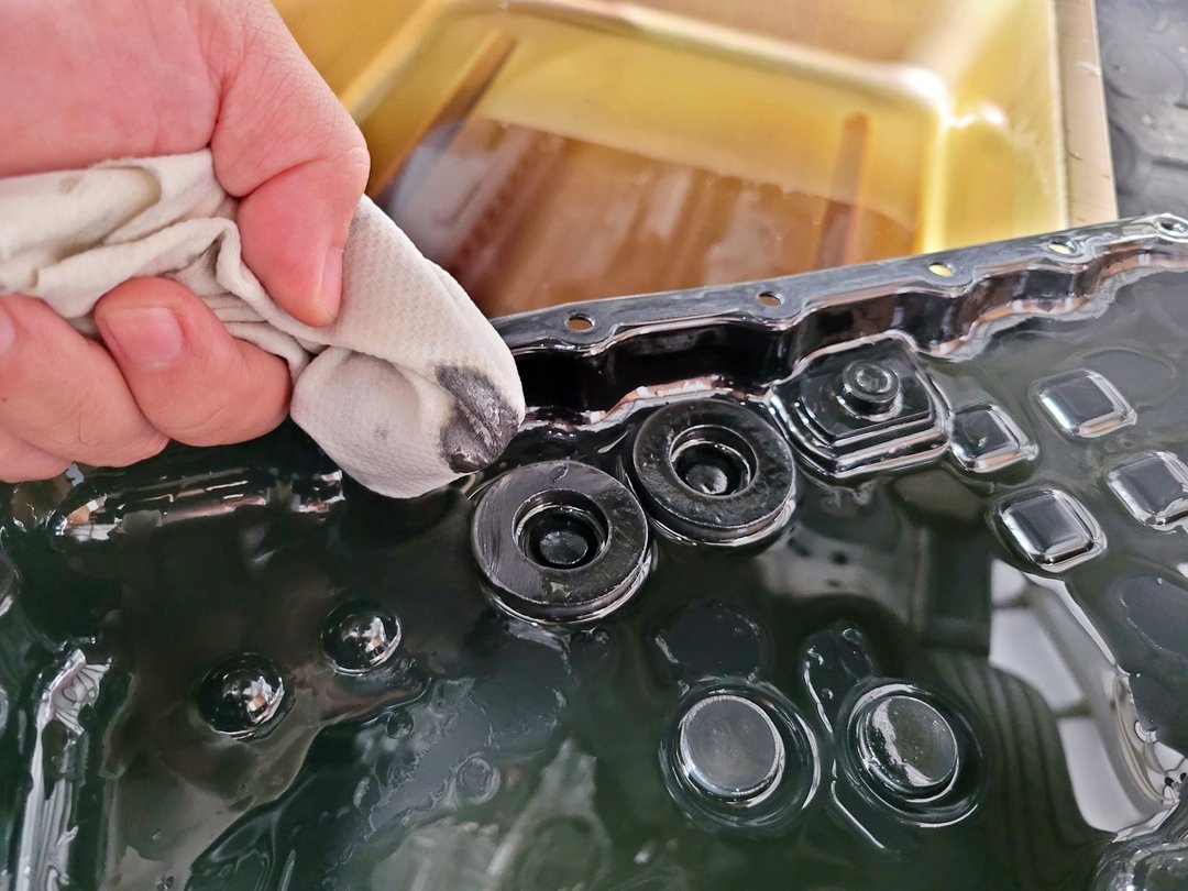 20′ 白 Outlander 準備交車