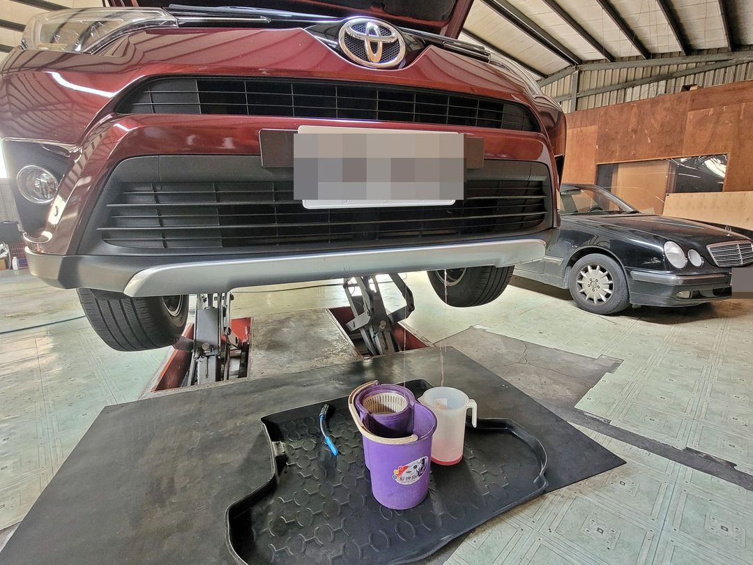 16′ 紅 Toyota RAV4 交車前檢查