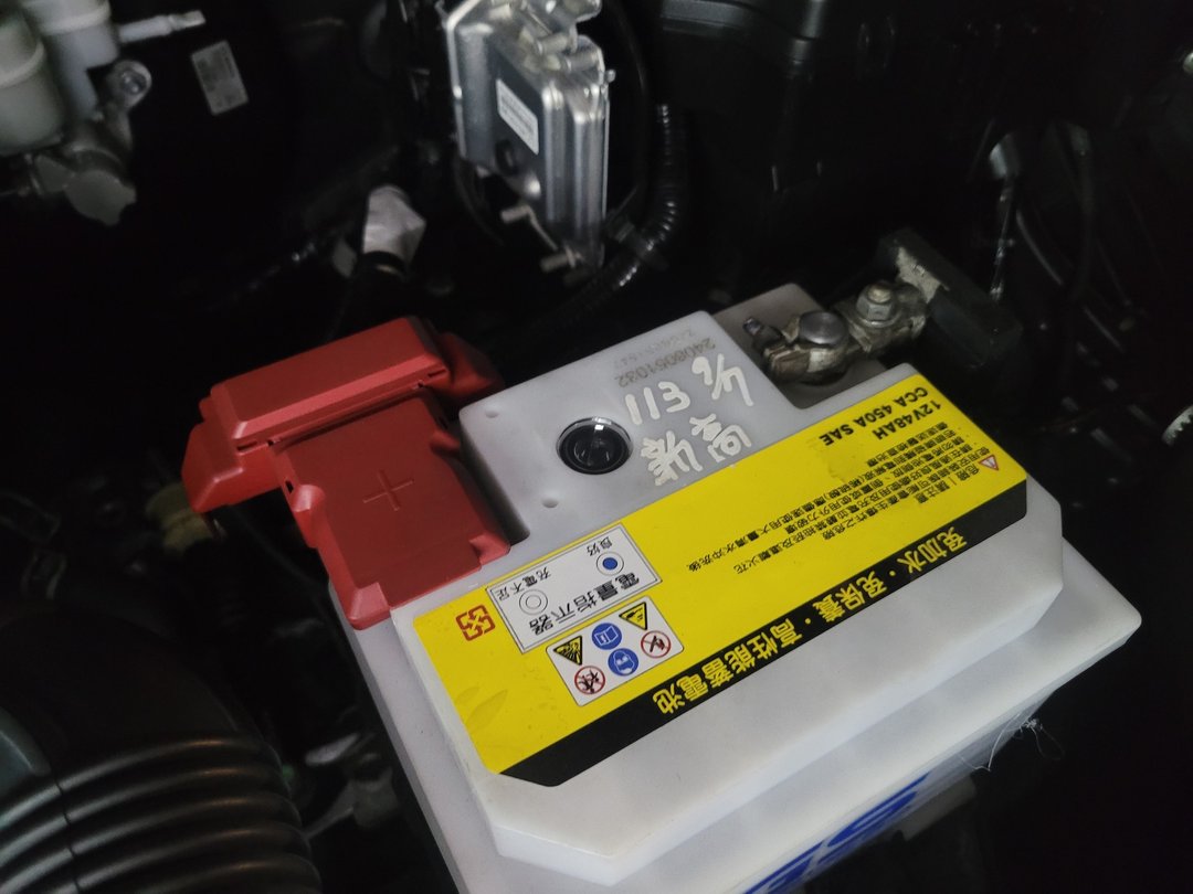 15′ 灰 SX4C 交車前保養