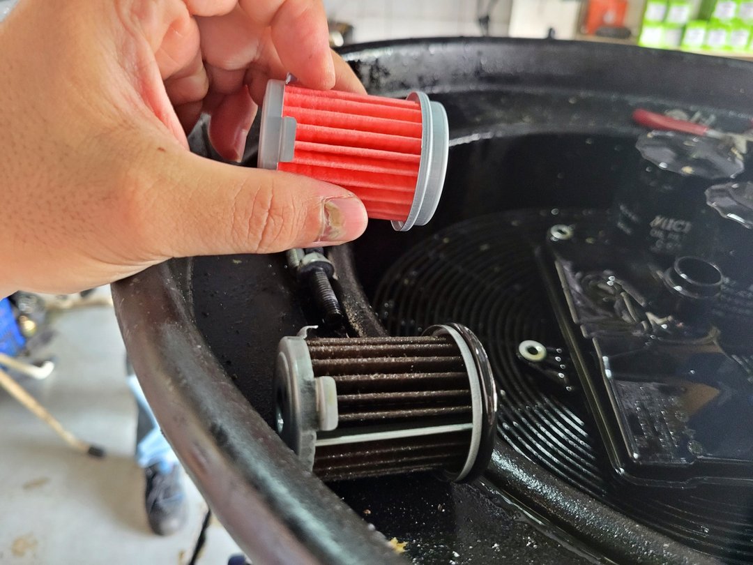21′ HRV 拆洗變速箱油底殼